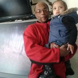 Meet your Posher, Gregory